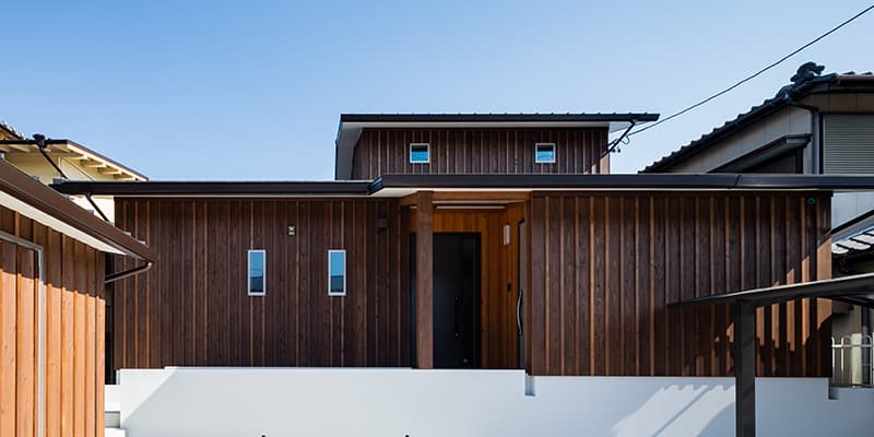矢田建築 施工例「透明な軒屋根の家」